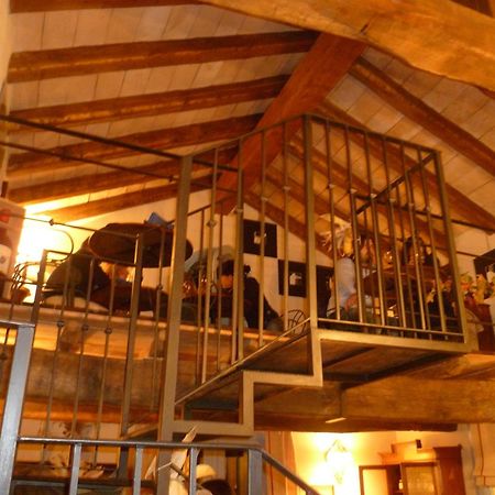 Locanda La Casetta Angera Bagian luar foto