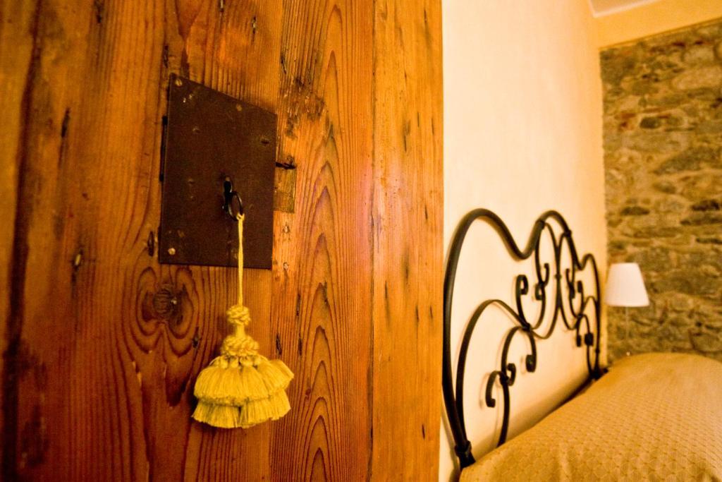 Locanda La Casetta Angera Ruang foto