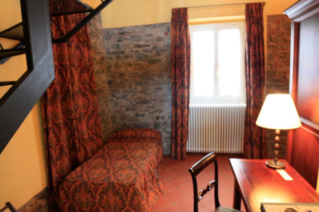 Locanda La Casetta Angera Ruang foto