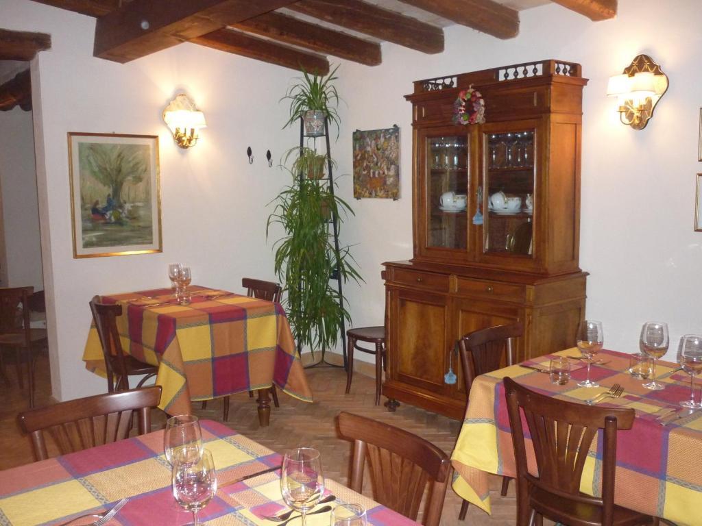 Locanda La Casetta Angera Bagian luar foto